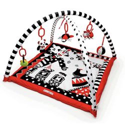 Genius Baby Black, White & Red Activity 3D Playmat & Gym