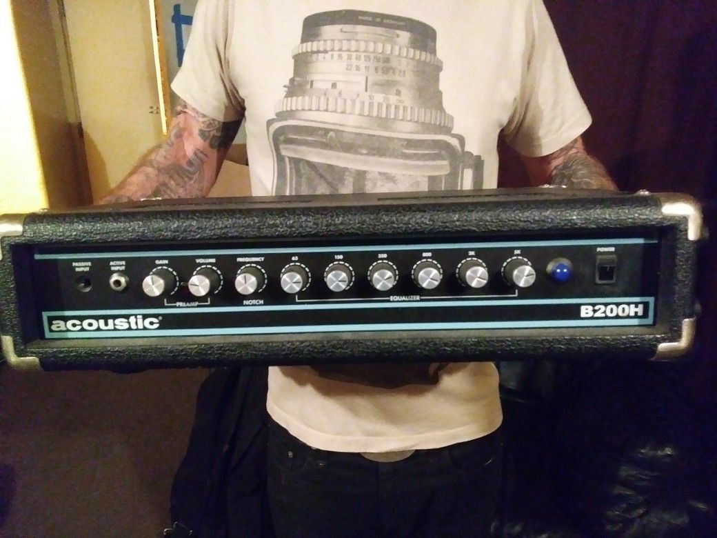 Acoustic b200h bass head amplifier