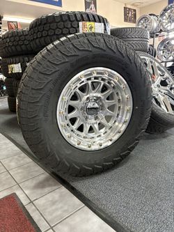 KM556 KMC CRUX 17x8.5 6x5.5-10 FINANCE AVAILABLE $0 DOWN PAYMENT WITH CREDIT APPROVAL