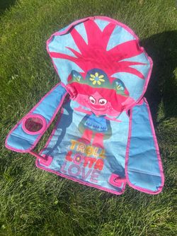DreamWorks Trolls World Tour Outdoor Folding Chair,