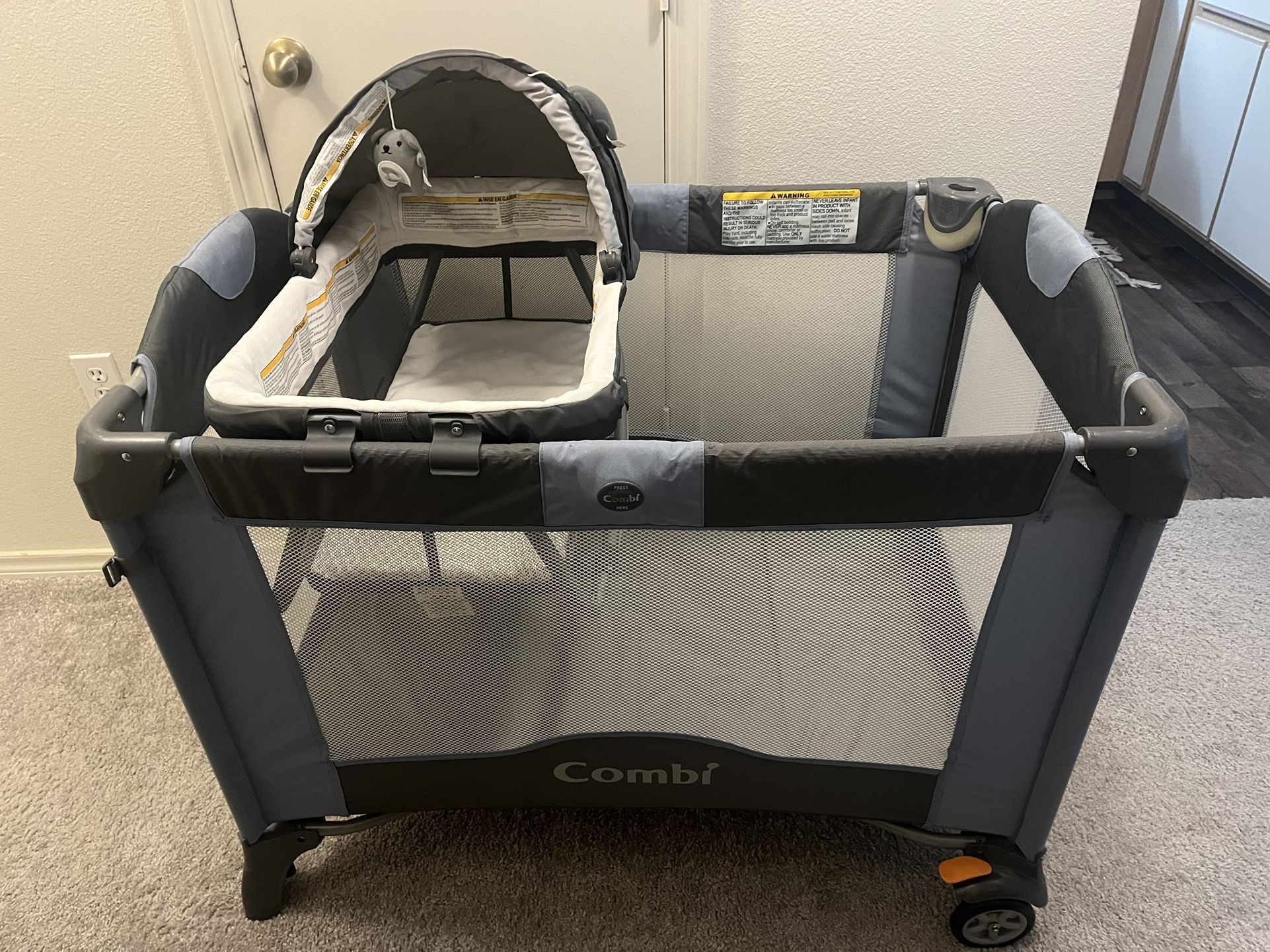 Combi Pack-n-Play With Modular Bassinet