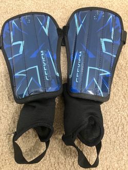 Geekism Soccer Shin Guards with Ankle Straps