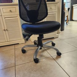 Rolling Desk Chair