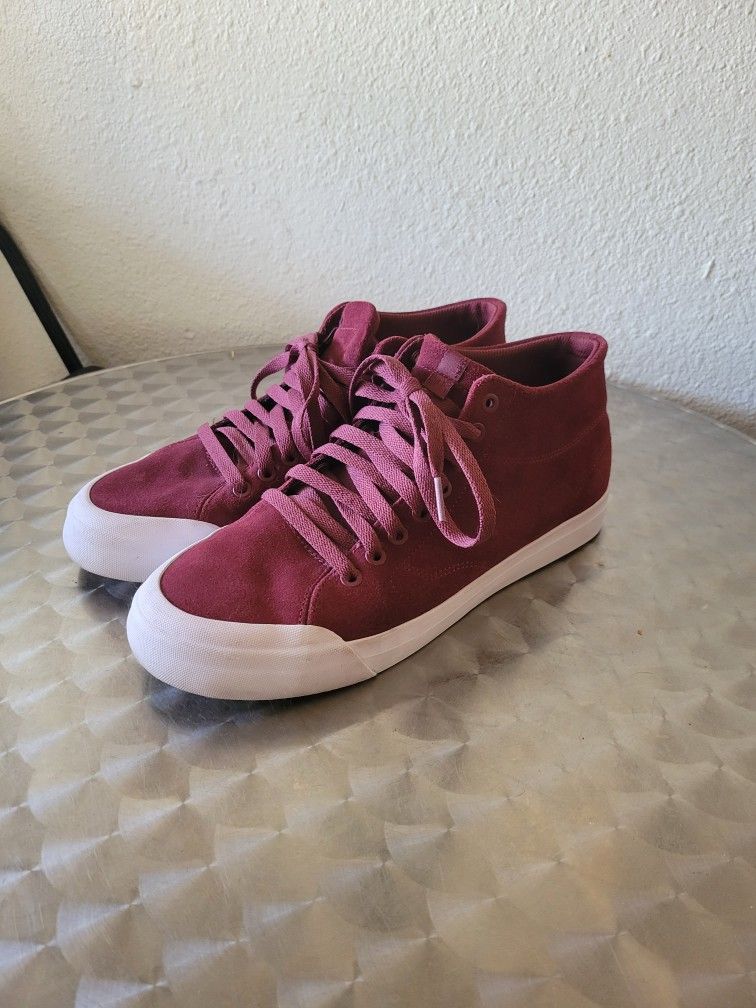 DC Ankle Sneakers