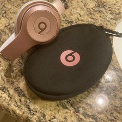Beats Solo Pro