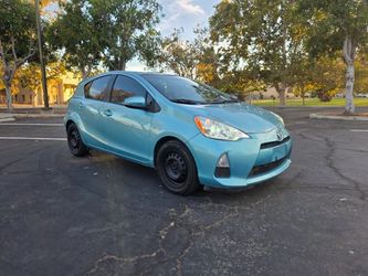 2013 Toyota Prius c