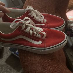 New Vans Size 9 Women’s