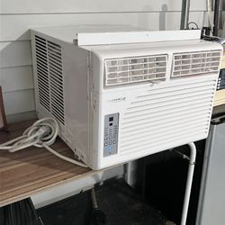 Soleus Air Conditioner Model WS1-10E-02
