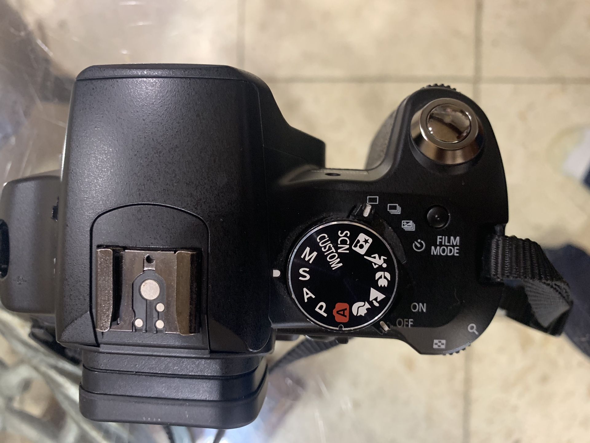 Panasonic DMC-L10 10.1MP Digital SLR Camera no lens just body