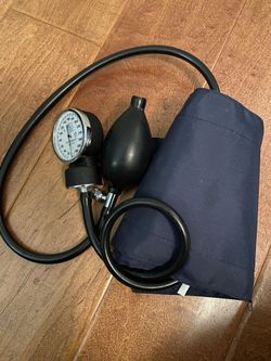 L70: Manual Blood Pressure Machine