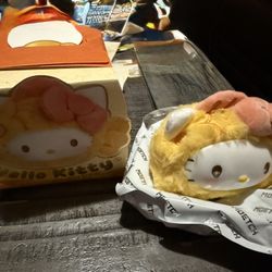 Hello Kitty Koi Series Delivery
