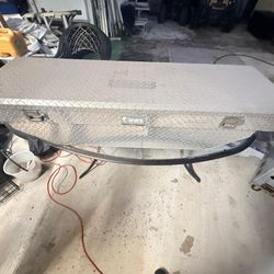 Caja para camioneta usada pero como nueva con llave. Bale 650 en northern tools mas tax quiero 350 obo