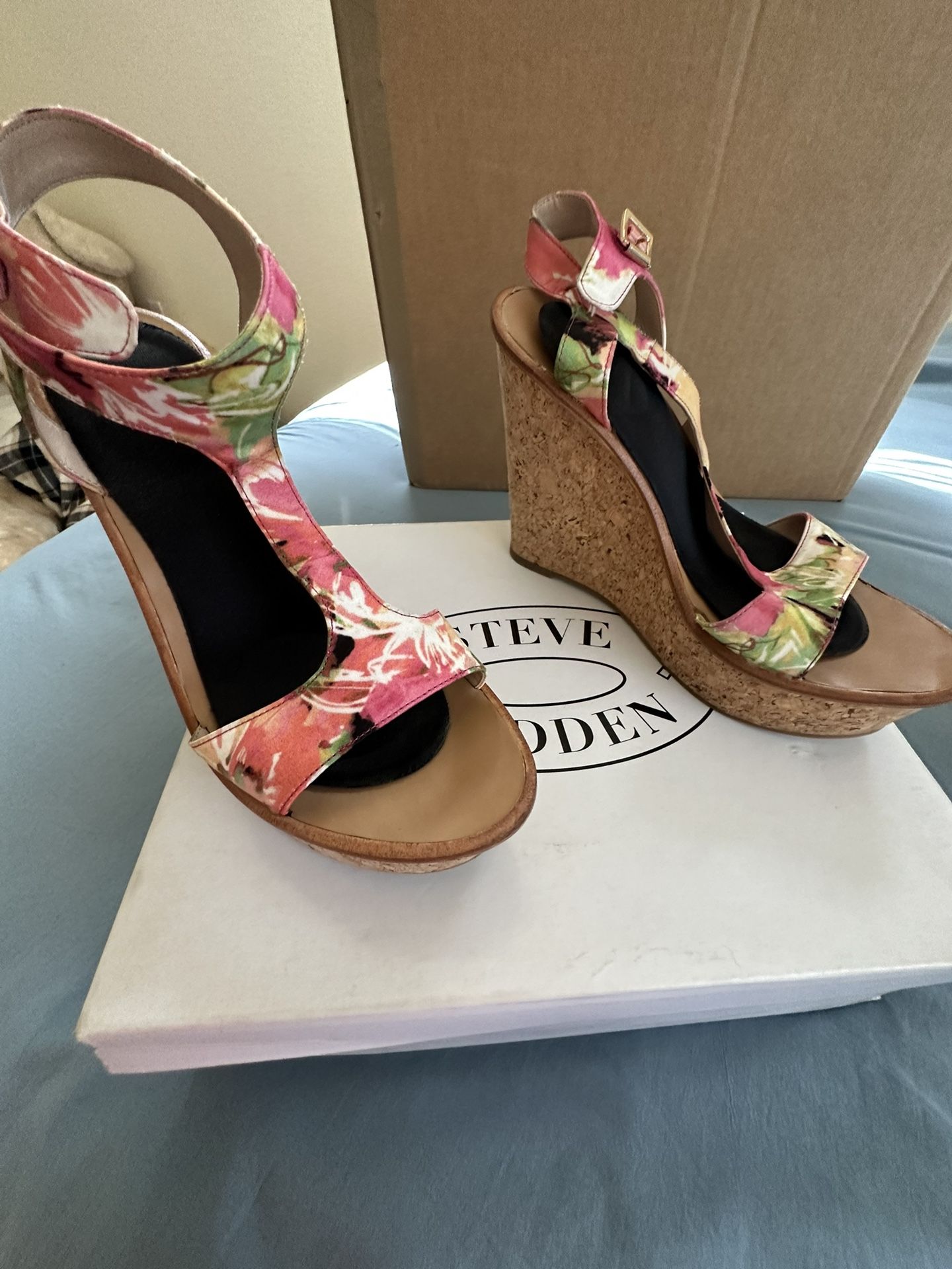 Steve Madden Wedges