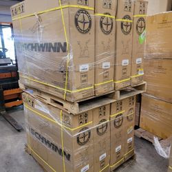 PALLET OF 8 NEW SCHWINN LC3 EXERCISE BIKES $2400