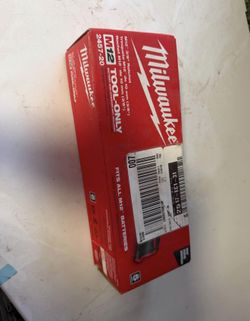 Milwaukee M12 12V lithium-ion cordless 3/8 in Ratchet tool only