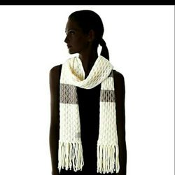 Calvin Klein Womesn Striped Cable Scarf.