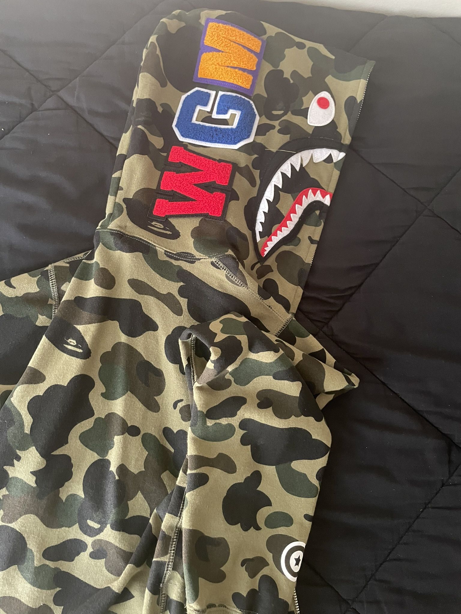 Bape Hoodie Size Medium