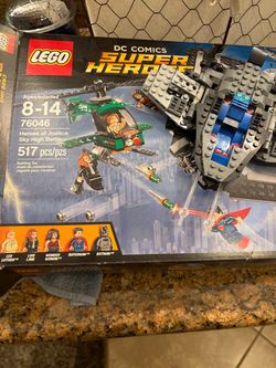 LEGO DC Comics Super Heroes 76046 Heroes of Justice Sky High Battle