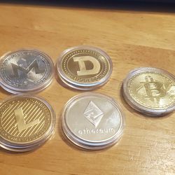 Set Of 5 Crypto Collectors Commemorative Coins