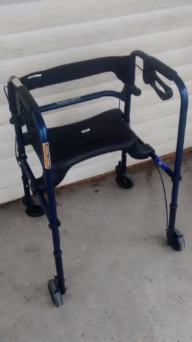 Invacare Rolling Rollator Walker Wheelchair Model 65100 250lbs Adult Four Wheels