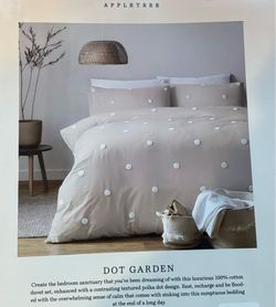 Bedding—King Duvet and Two King Shams