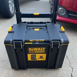 Dewalt Tough System 2.0 Rolling Tool Box