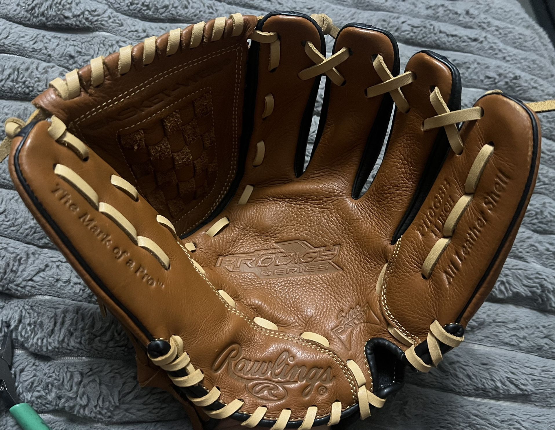 Rawlings Prodigy Series Kids Baseball Glove 