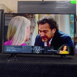 50 inch android TCL 4k smart beautiful tv comes with remote control shows great quality clear picture works perfect guaranteed