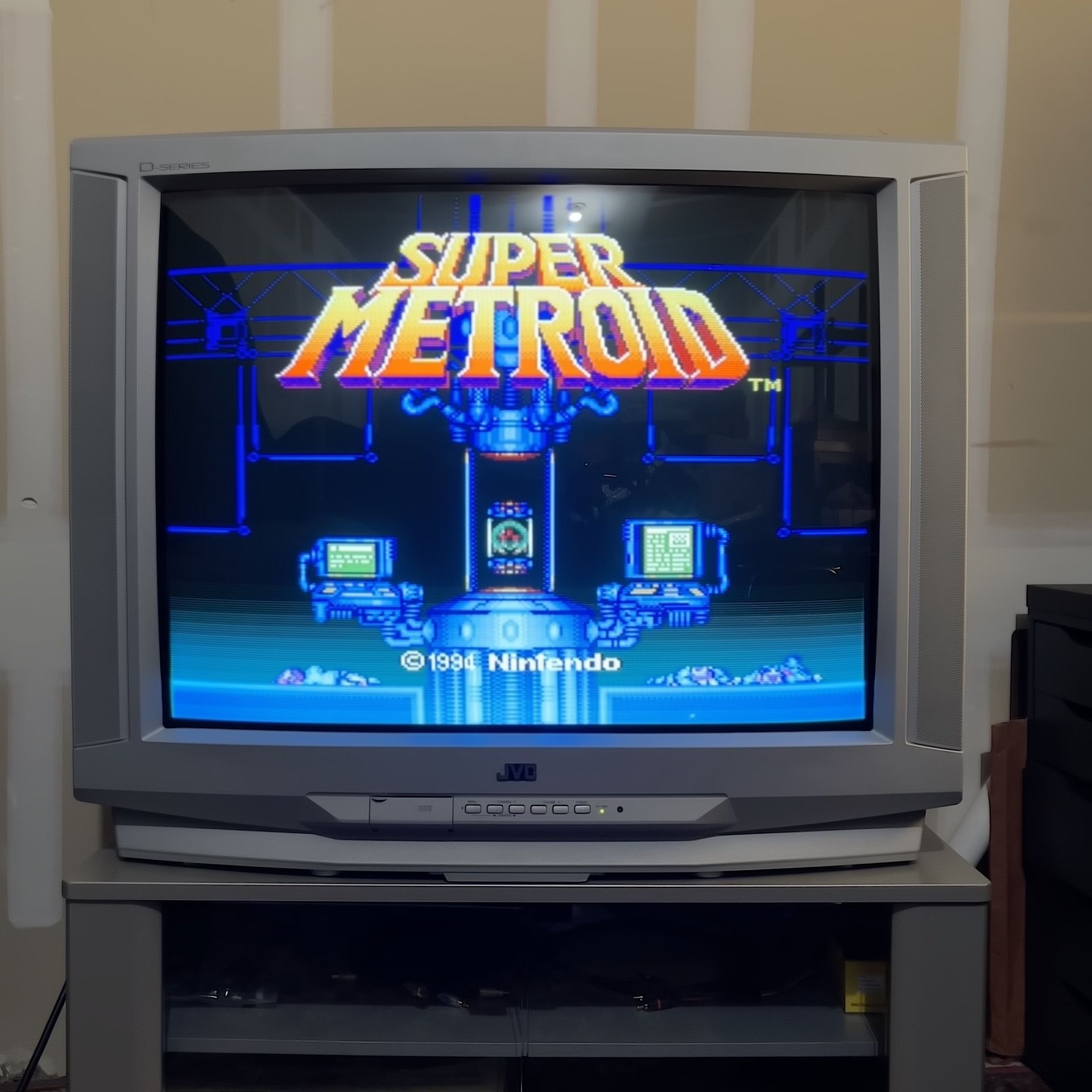 JVC AV-36D304 CRT TV (D-Series) w/ Remote