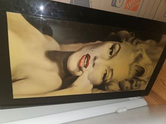 Heavy shiny Apoxy art (Marilyn Monroe)