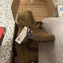 Brand new military shoes