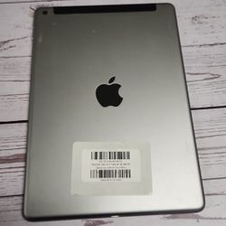 ⬛️ Ipad 6th gen  ⬛️32gb ⬛️wifi and cellular