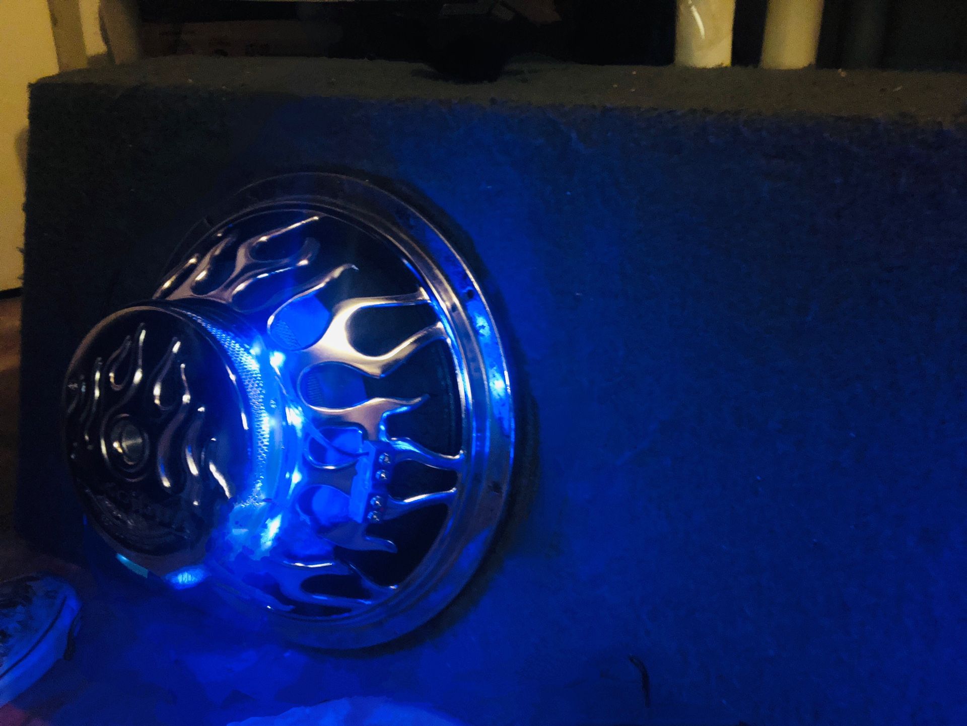 Audiobahn 12 Flame Addition