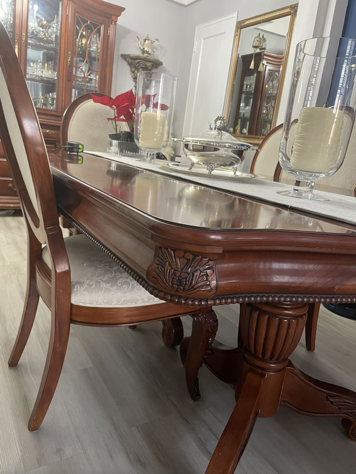 Antique Dinning Table With Matching China Cabinet