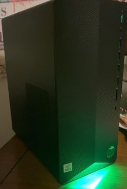 Gaming PC with accessories included