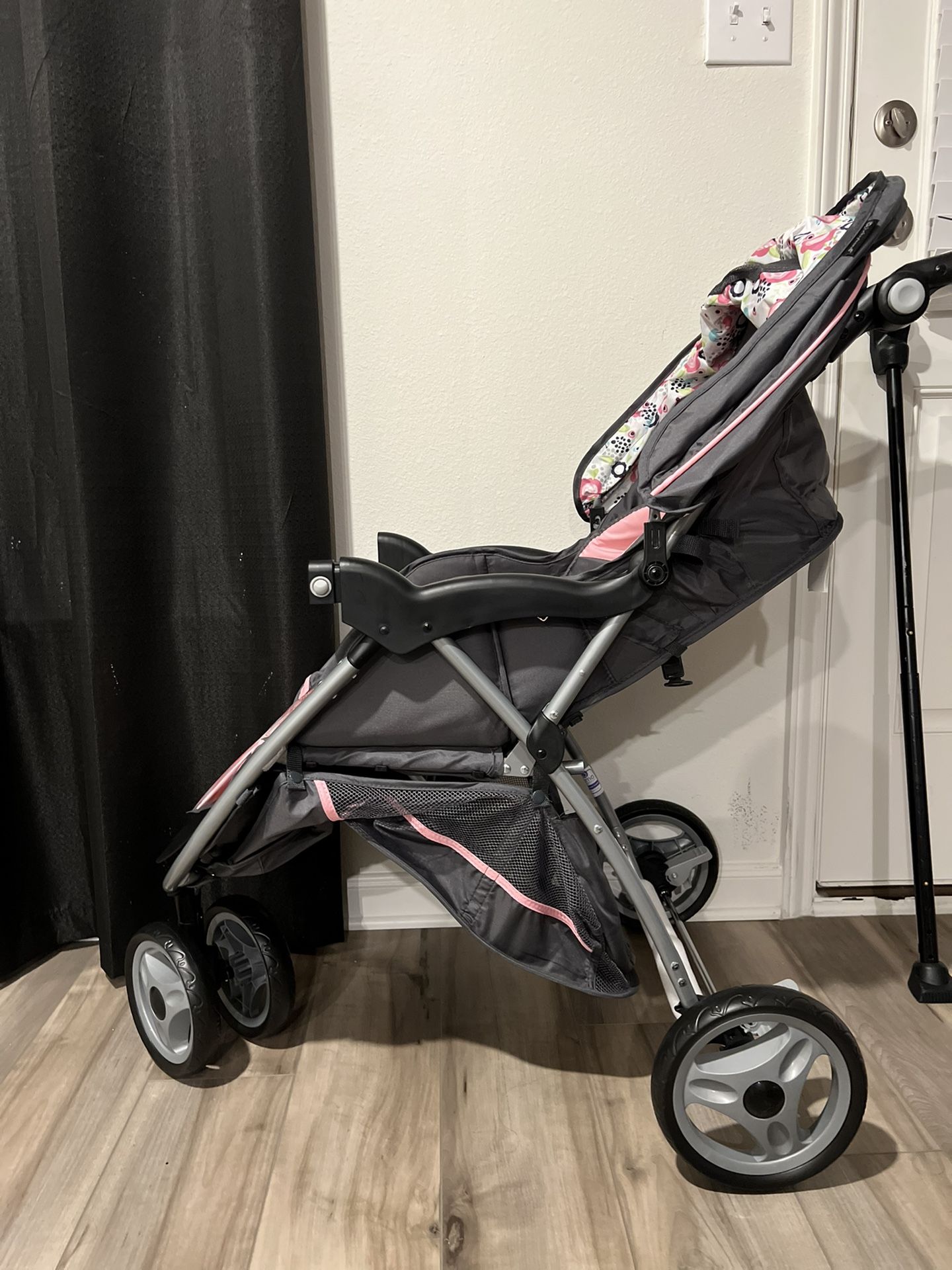 Baby Trend Skyview Travel System, Flora