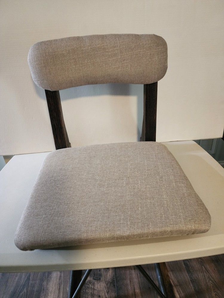Floor Chair [Japanese]