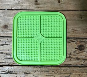 Slow Feeder Licking Mat - Green