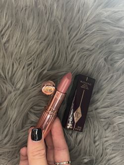 CHARLOTTE TILBURY LIPSTICK
