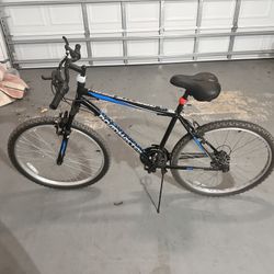 Granite Peak Roadmaster Mountain Bike – Excellent Condition + Brand New Lock