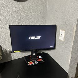 Gaming Monitor And Desk 