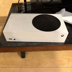 Xbox Series S ( Digital ) 