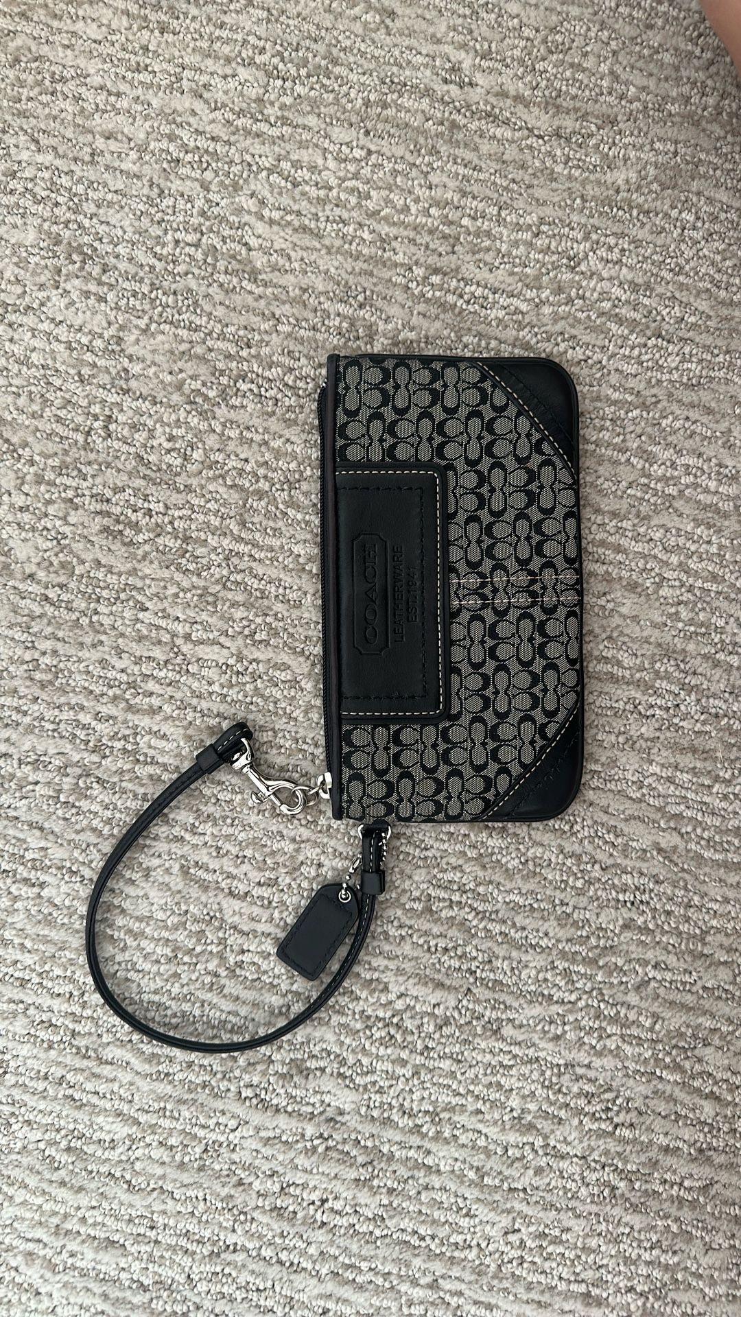 Black Coach Wristlet 