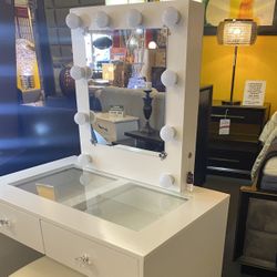 White Makeup Vanity w/Lights and USB and Stool