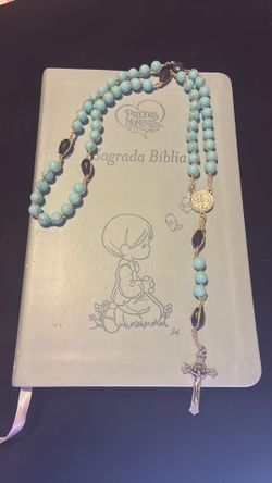 Biblia y Rosario