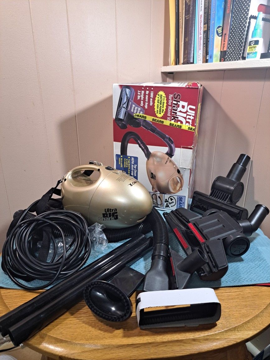 Ultra BIG Shark Compact Vacuum Cleaner Complete with Attachments