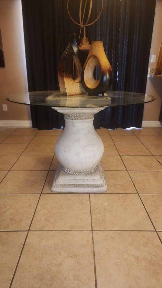 Dining/Kitchen Table $80 OBO