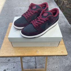 Nike SB Dunk Low Riot Skate