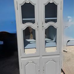 Lighted mirrored Dresser/cabinet $ 350 obo