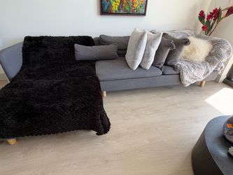 Sectional sofa 110